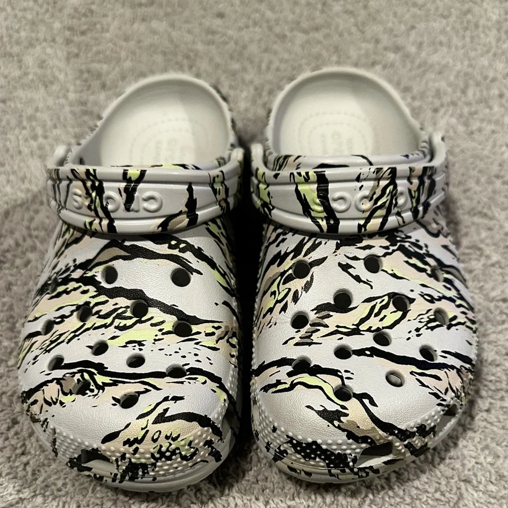 CROCS Kids Water Shoes with Black and Green Design